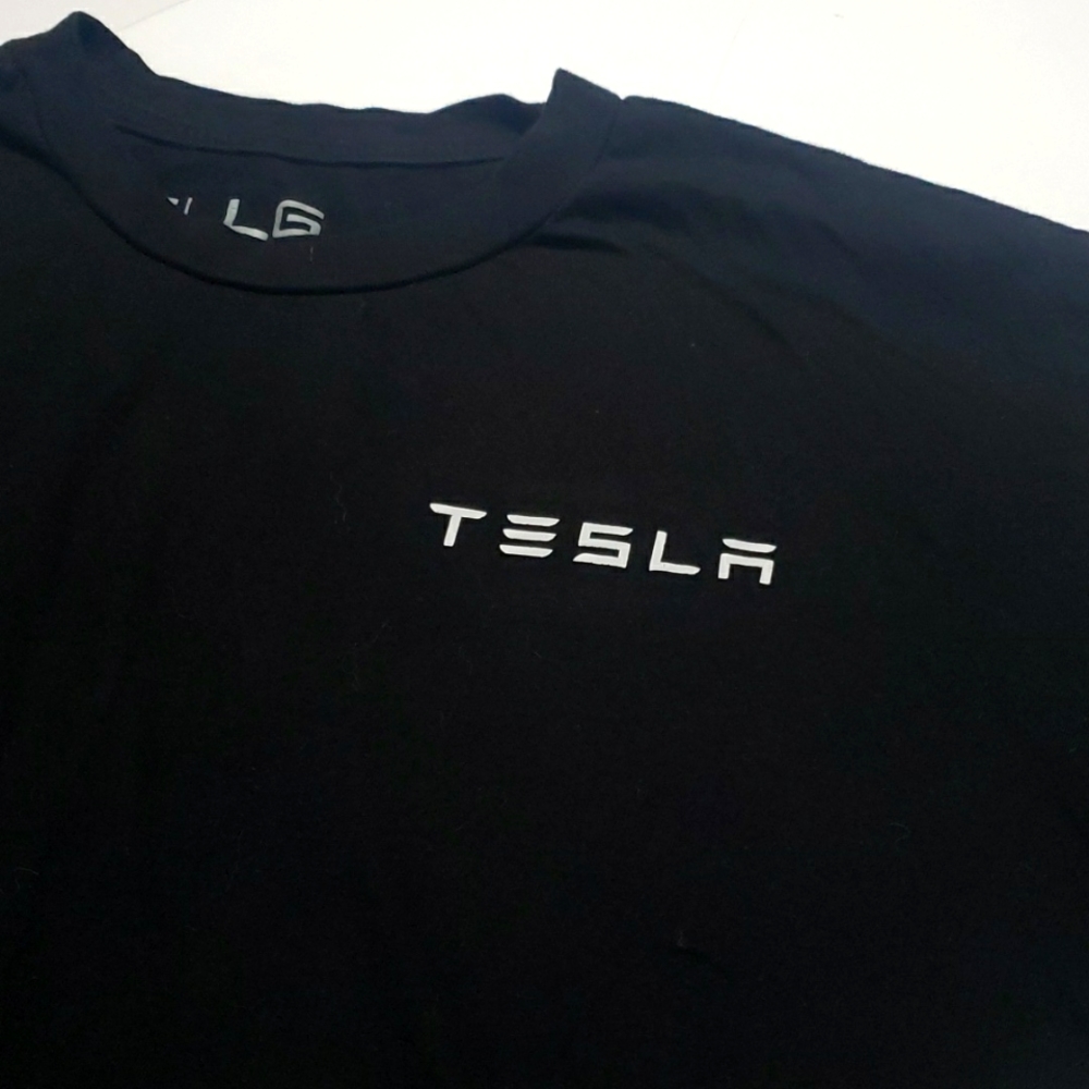 TESLA Cap, T-Shirt & Water Container - Picture 10 of 14
